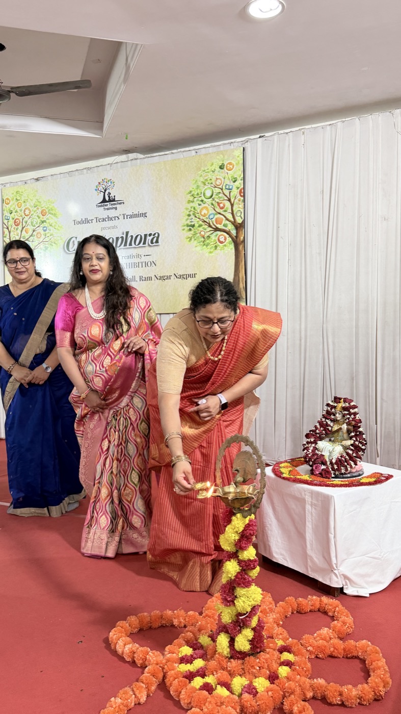 Traditional lamp-lighting inauguration of the Creatophora teaching-aids exhibition