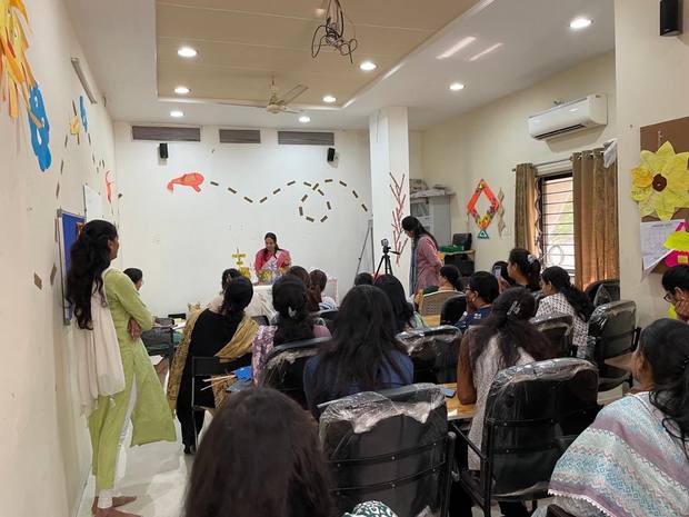 A live teacher-training class in session